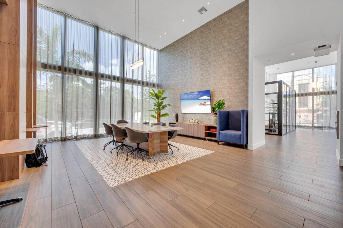 Apartment Modern Unit Mins From Brickell With Free Parking *
