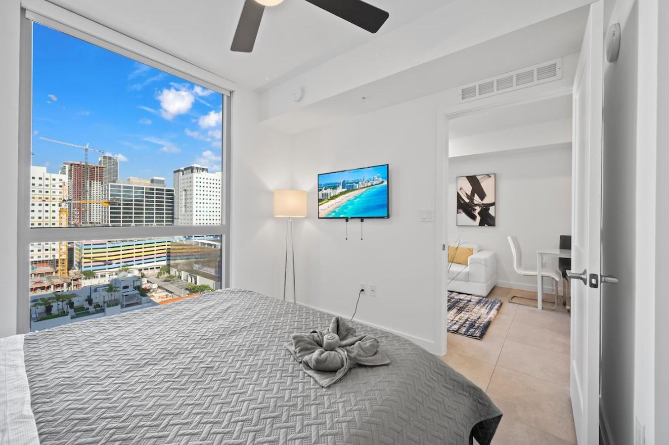 Modern Unit Mins From Brickell With Free Parking Appartamento